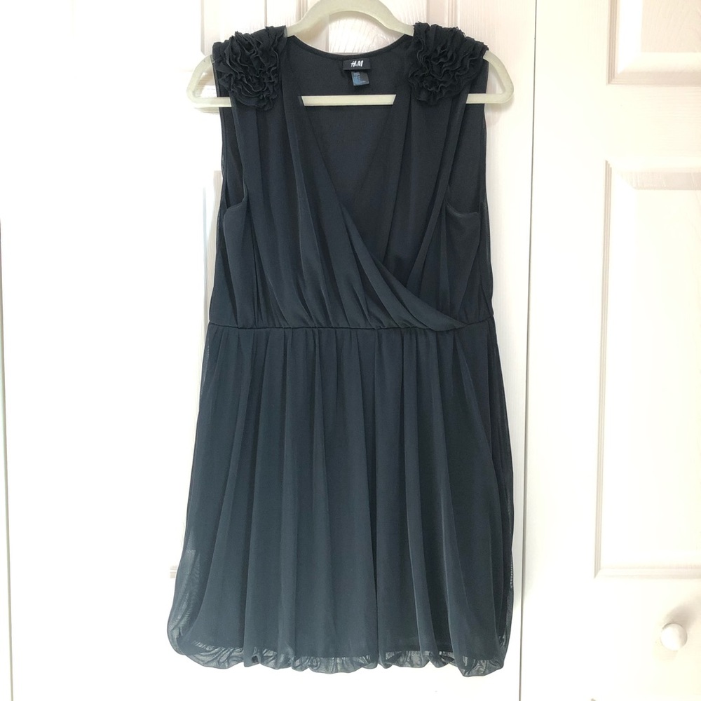 H&M Black Sleeveless Rosette Mini Dress